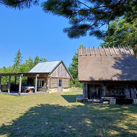 Отель Intsu Suvemaja Liiva  Экстерьер фото